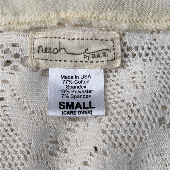 EUC Neesh by DAR Ivory Lace Top - Picture 3 of 6